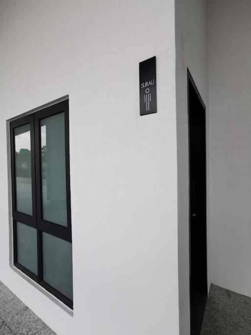 C3014 Almas Muji Studio100Mbpsnetflix By Stay Nusajaya  Extérieur photo